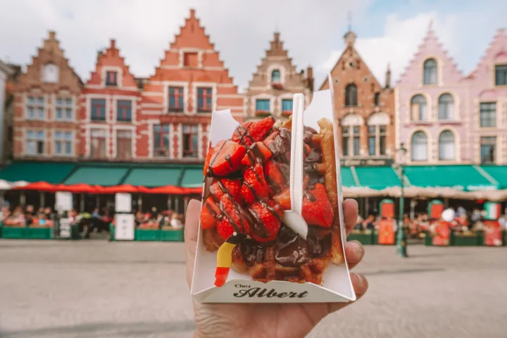 Bruges Travel Guide